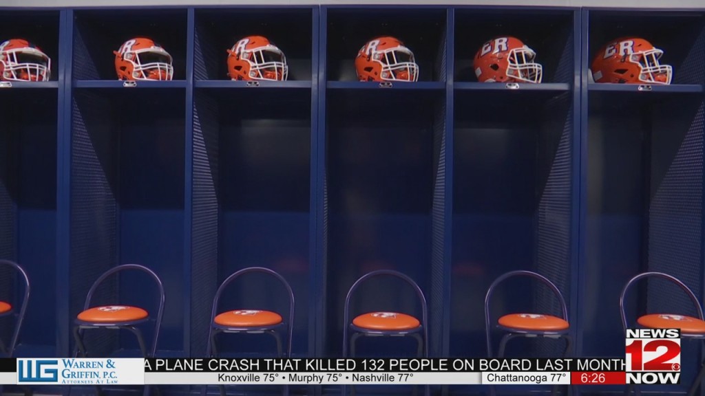 East Ridge Unveils New Football Locker Room