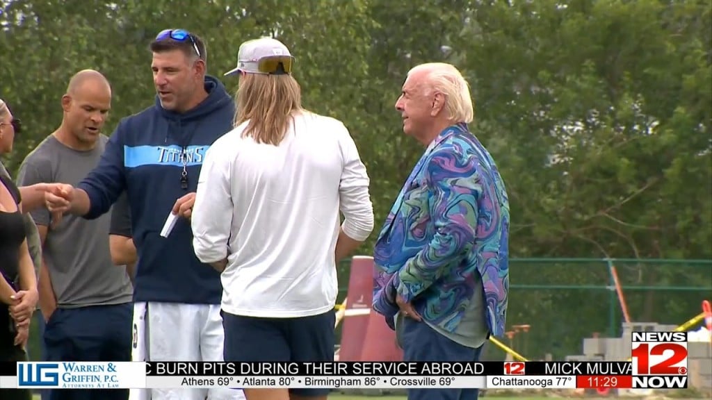 Ric Flair Visits Titans Camp