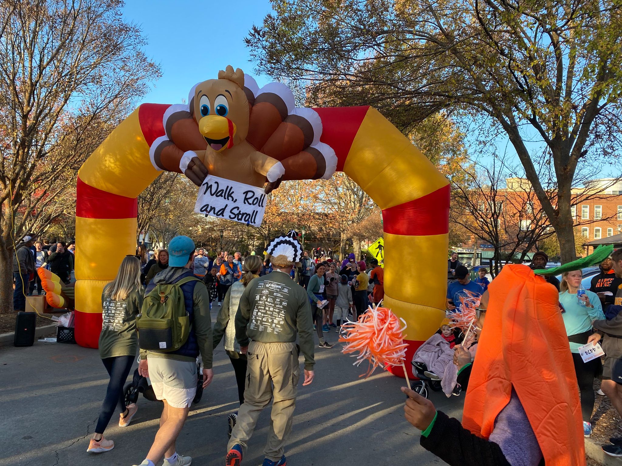 Grateful Gobbler Walk Raises Thousands For Homeless Shelter - WDEF