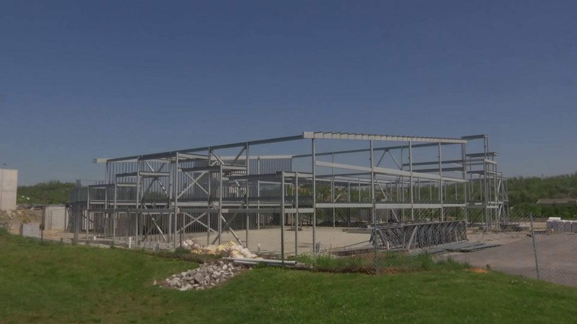 Titan Tornado 2 Construction
