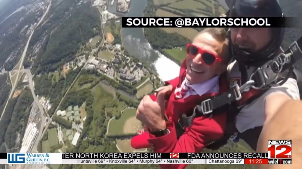 Baylor President Chris Angel Jumps Out Of Airplane Ahead Of Rivalry Game With Mccallie