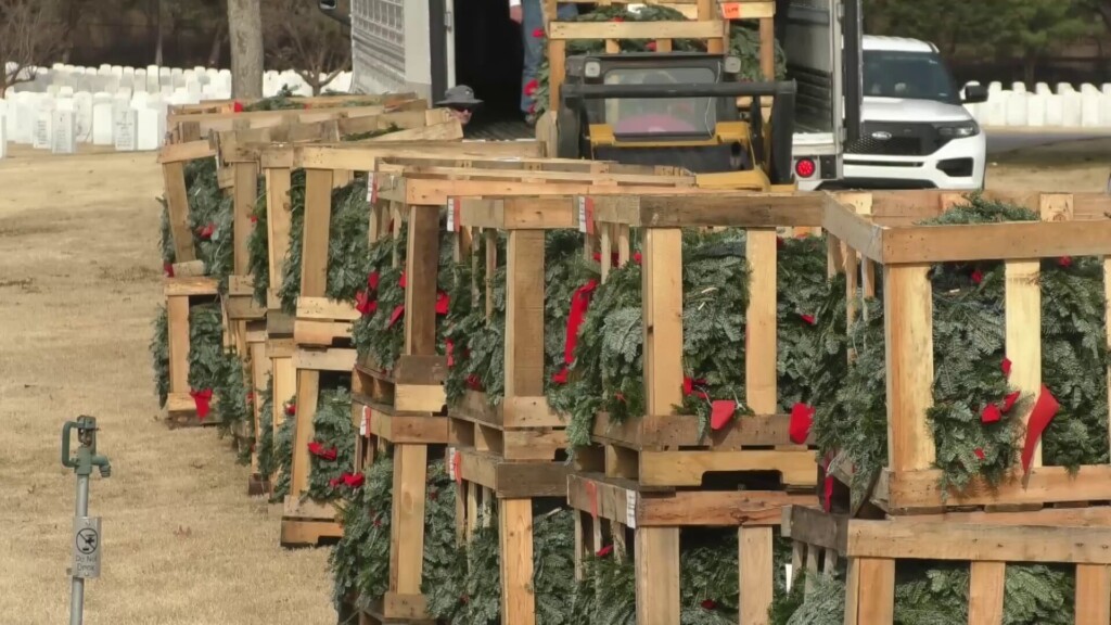 Wreaths 001