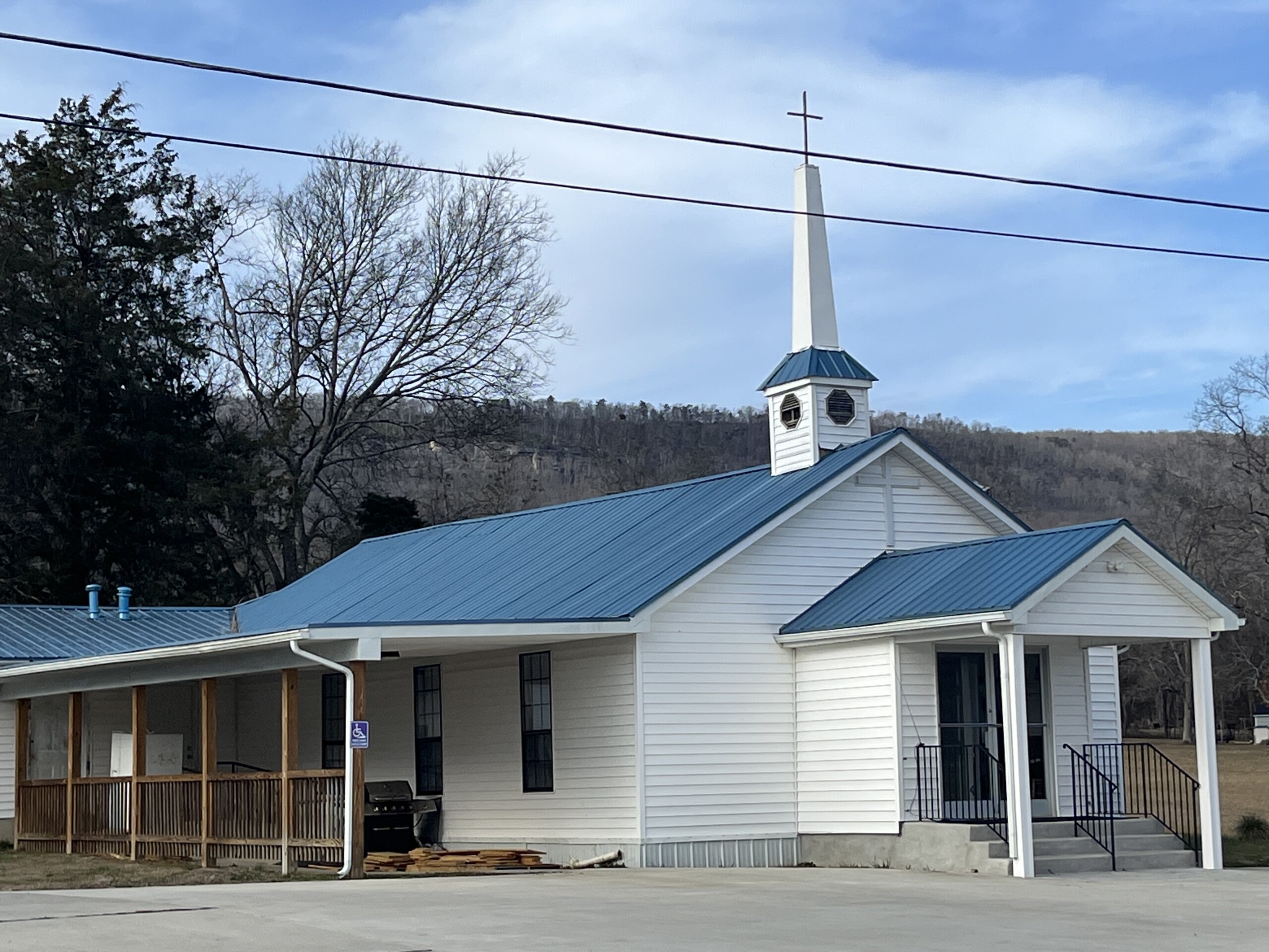 Church in Pikeville opens doors to homeless during arctic blast - WDEF