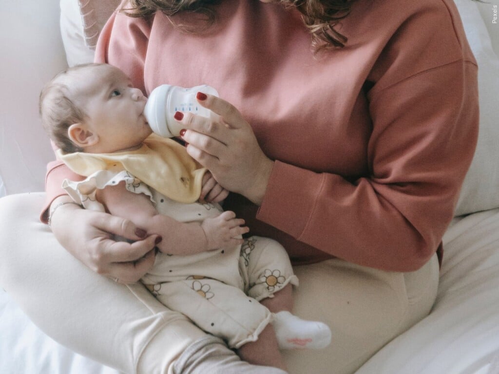 baby feeding