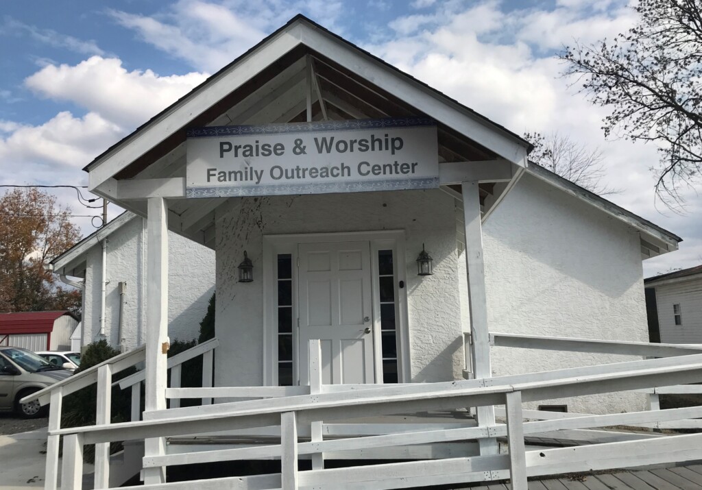 Praiseworshipfamilyoutreachctr