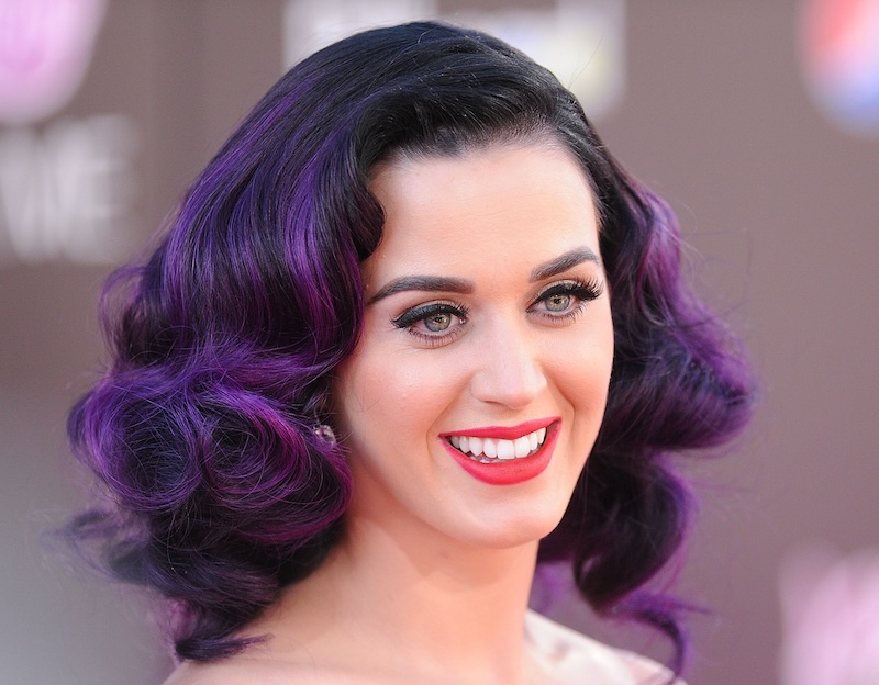 Katy Perry Announces Her New Single, “woman’s World”