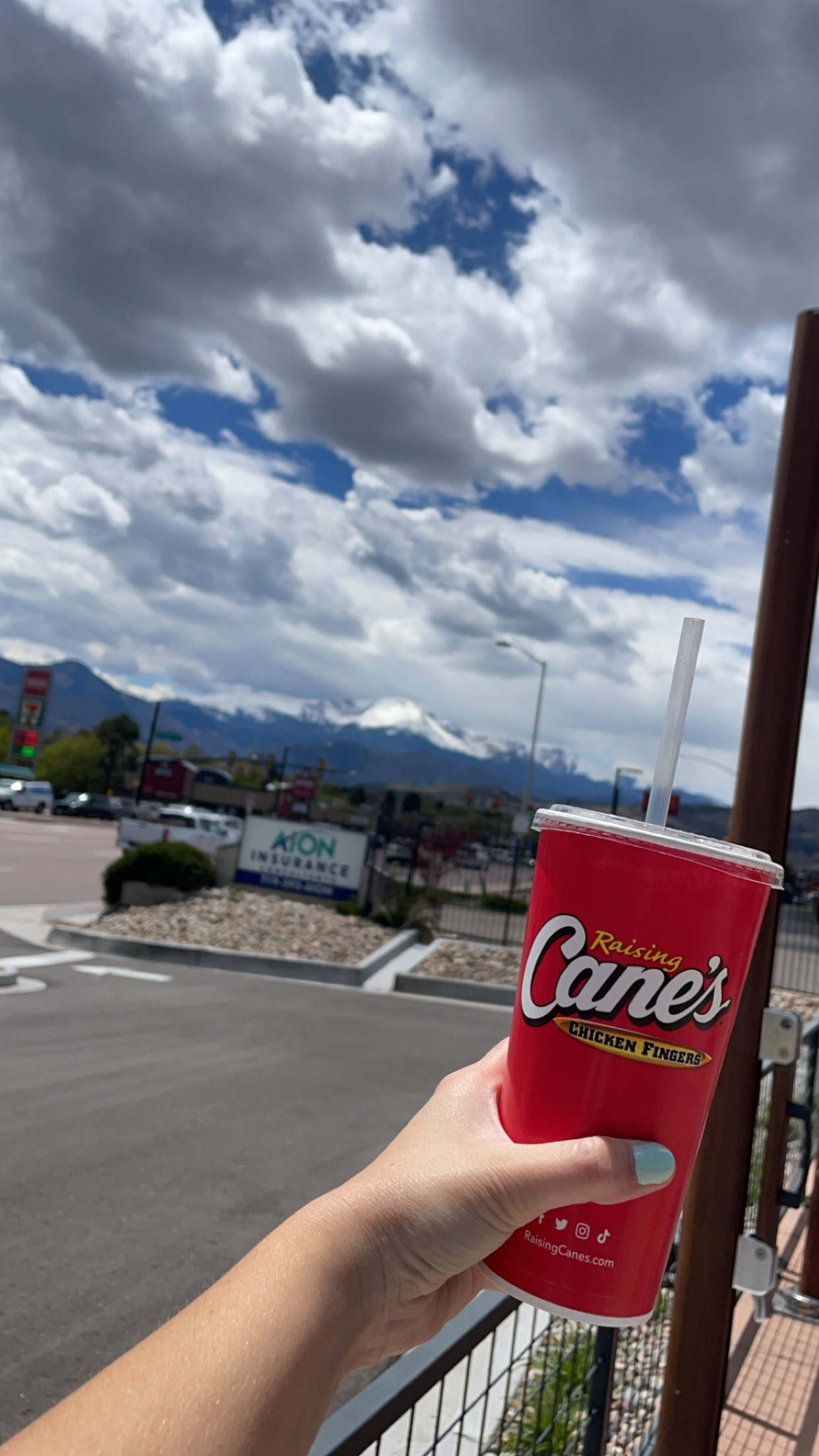 Raising Cane's is coming to Hixson, hiring process has started WDEF