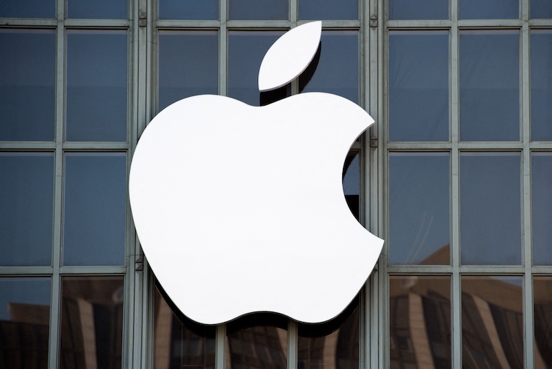 Apple Now Considers Original Airpods A “vintage & Obsolete” Product