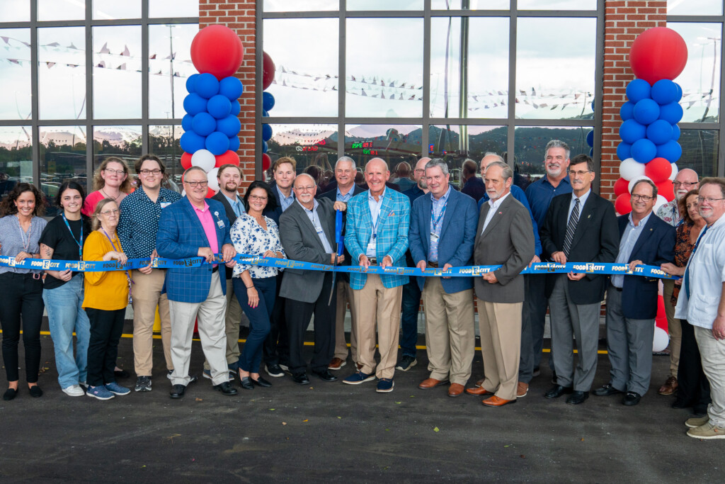 New Cleveland Food City Ribbon Cutting