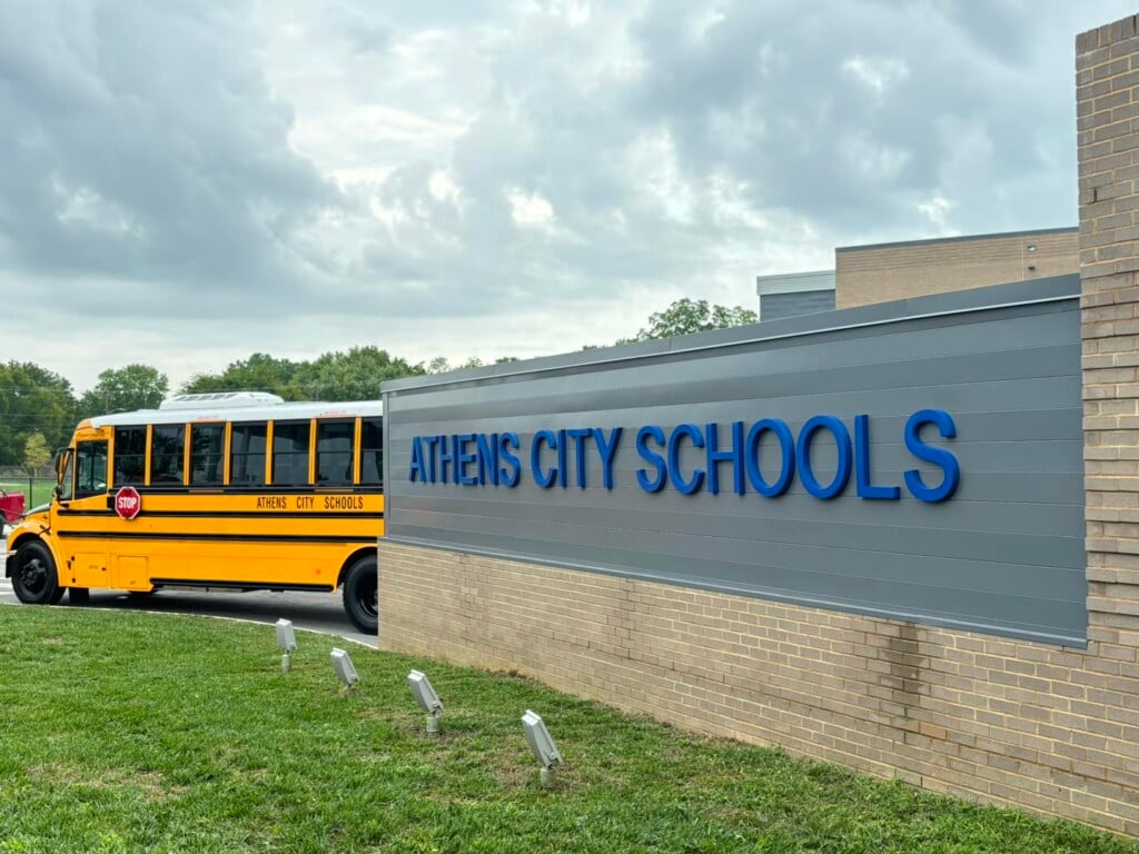New school buses / Athens City Schools