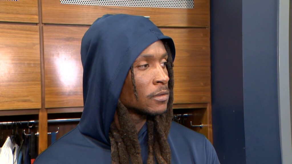Titans Receiver Deandre Hopkins Not Bothered By Trade Rumors
