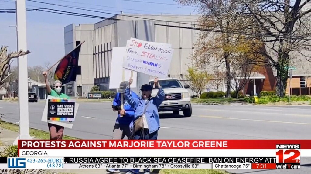 Democratic Protesters Push Back On Gop Budget Plan