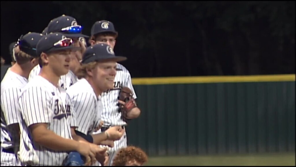 Soddy Daisy Rallies For 7 6 Win Over Hixson In District Tournament