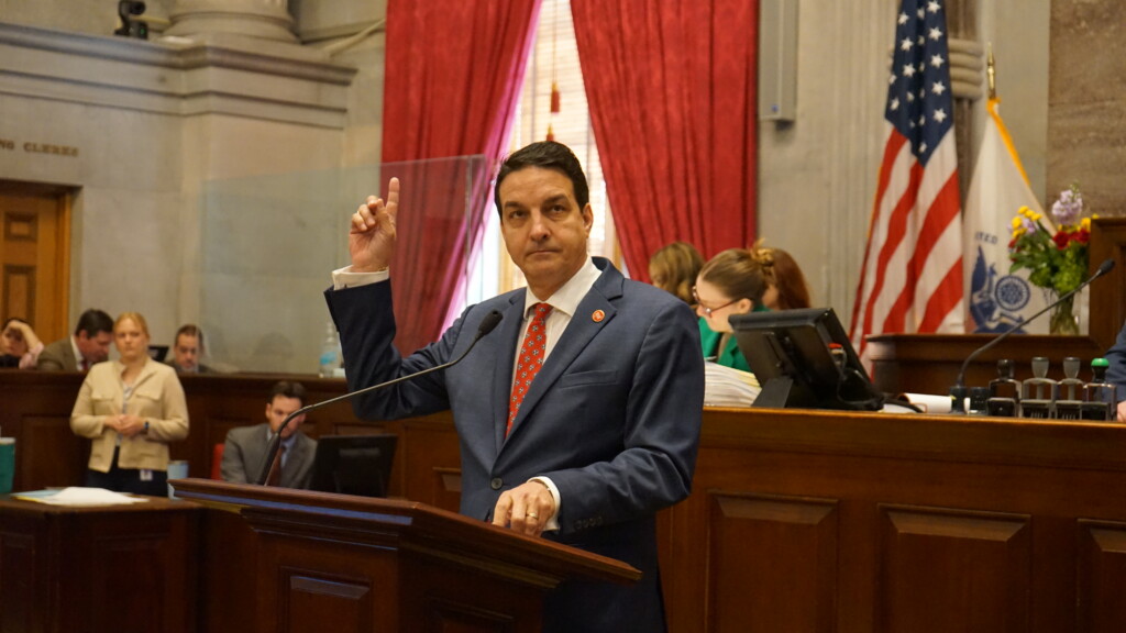 Greg Martin Passing Tennessee Government