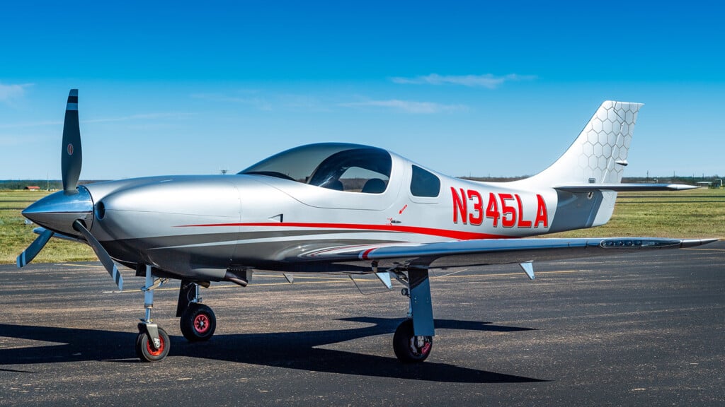 N345la Hero Bg0223