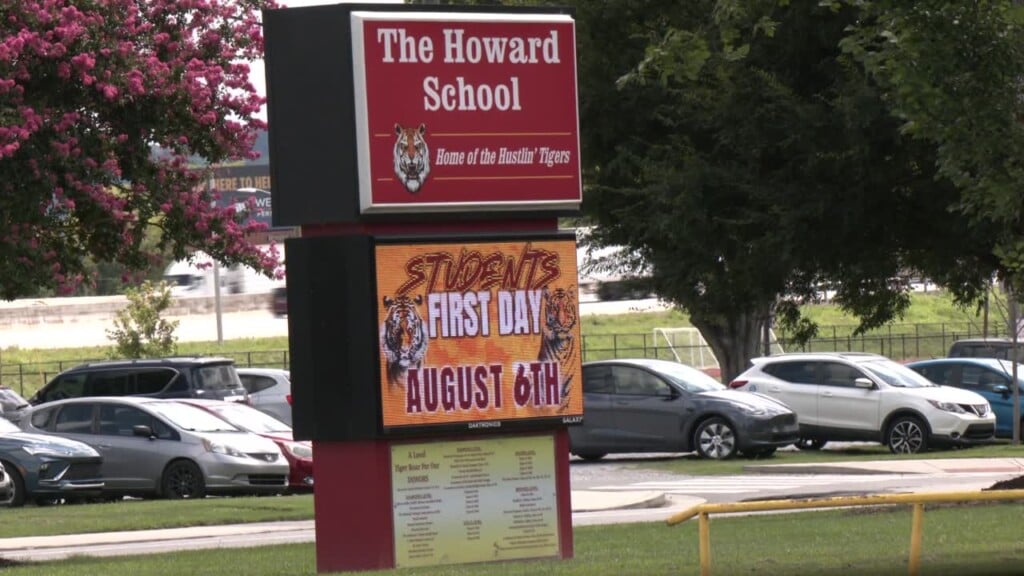 Students Start New School Year