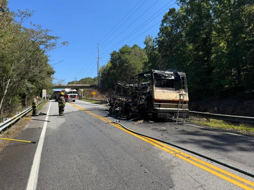 Dallas Hollow Road Motor Home Fire