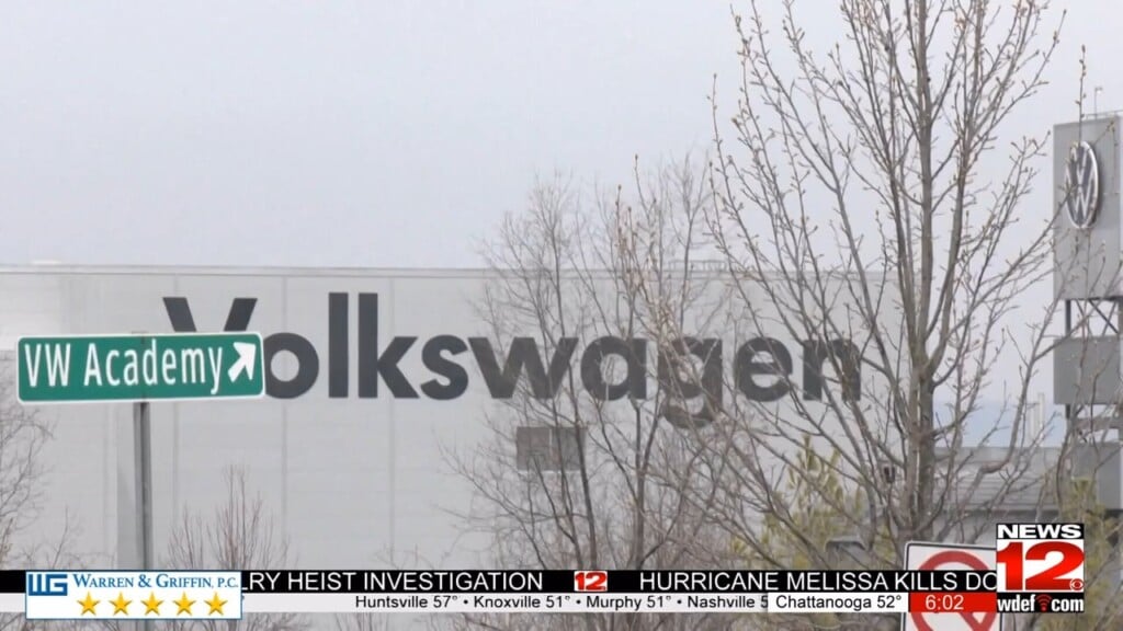 United Auto Workers Votes For Strike Authorization