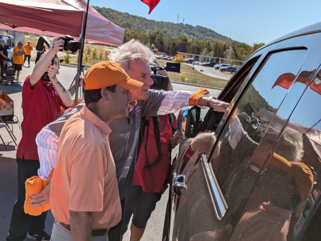 Solid Orange Drive-Thru in Cleveland, Thursday, October 16, 2025
