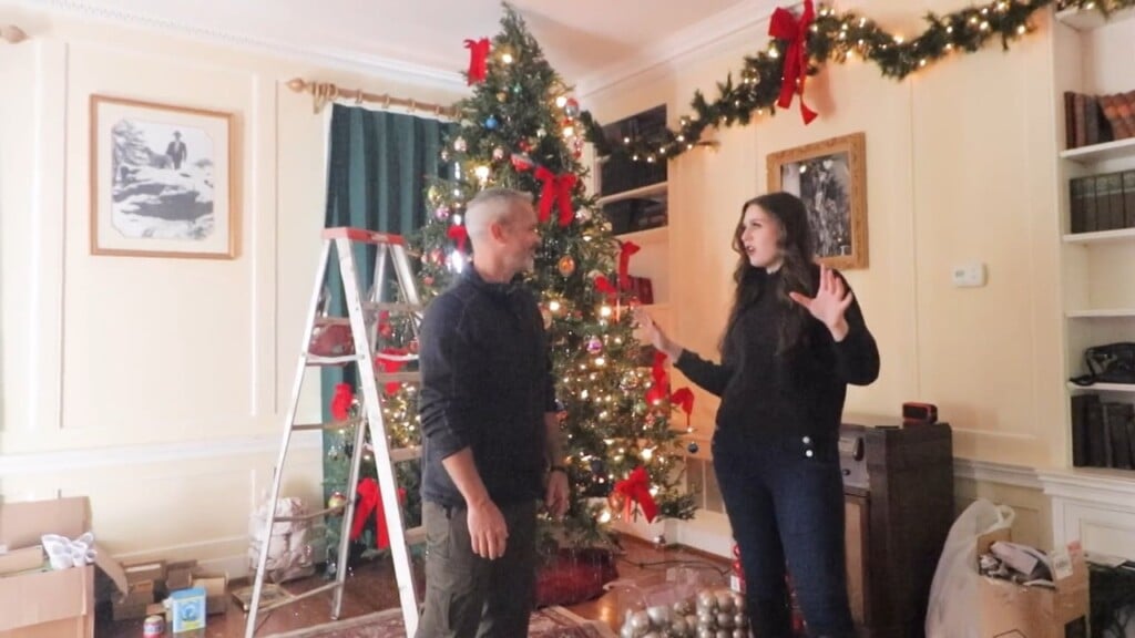 Behind The Curtain: Rock City Enchanted Garden Of Lights