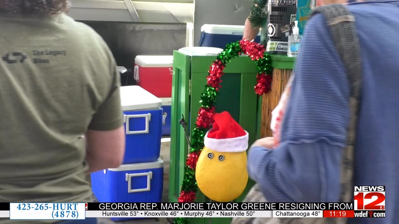 wdef.com - Lillian Yi - Last Chattanooga Holiday Market of the season