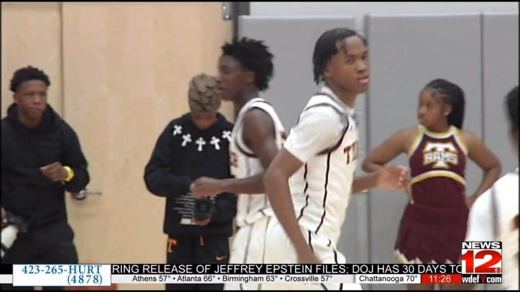 Tyner Opens New Gym With 81 31 Win Over Howard