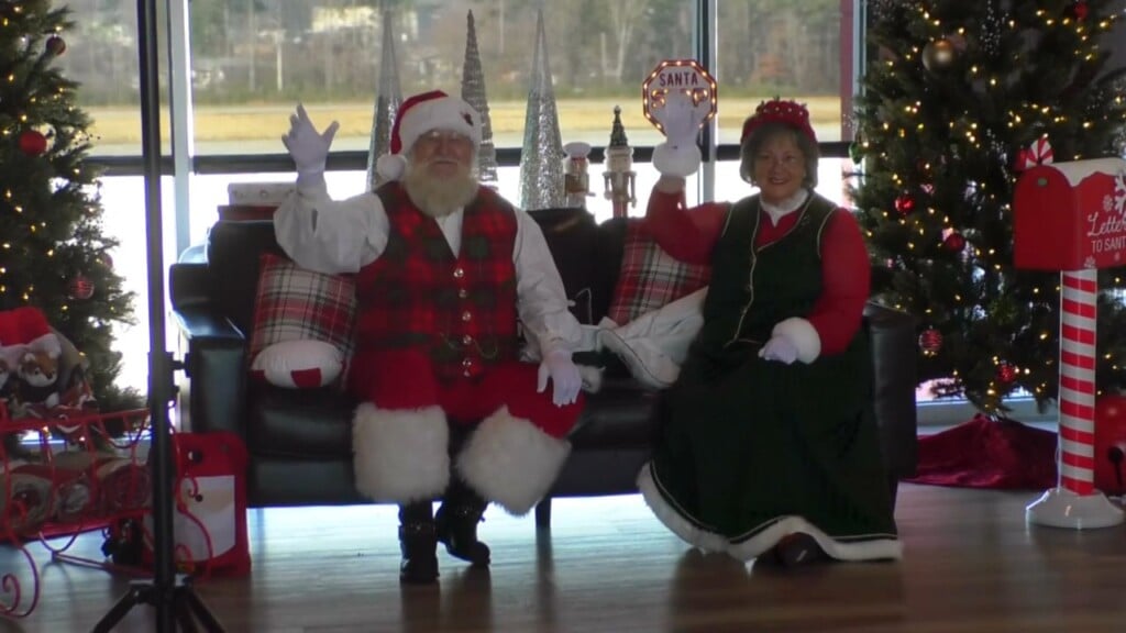 Red Wolves Foundation Hosts Christmas Gift Program