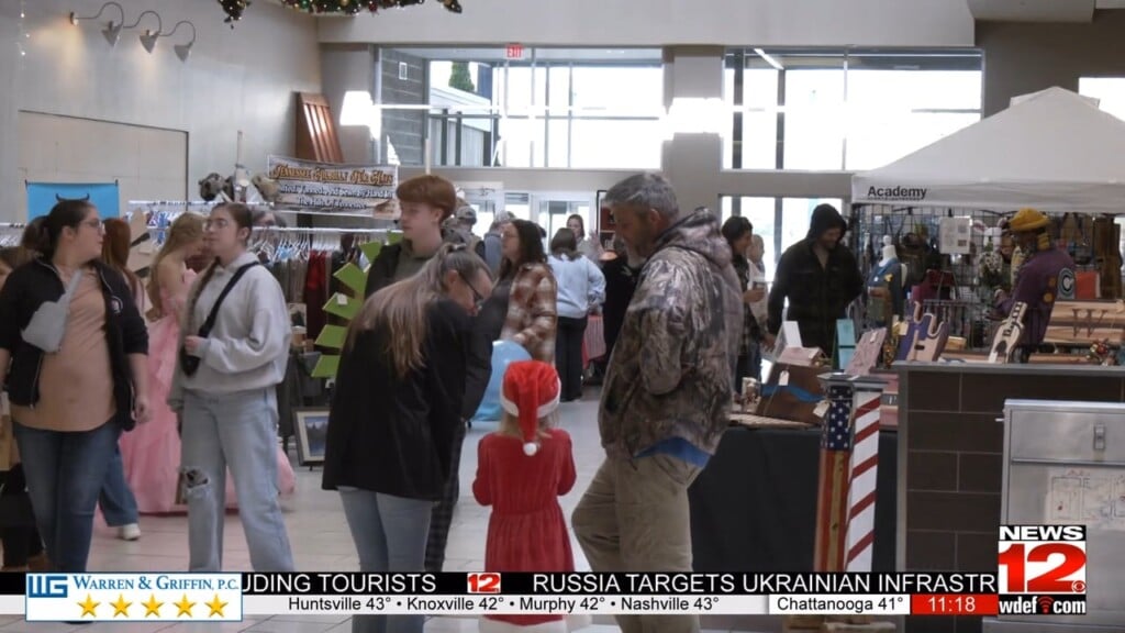 Mistletoe Market Brings Holiday Fun