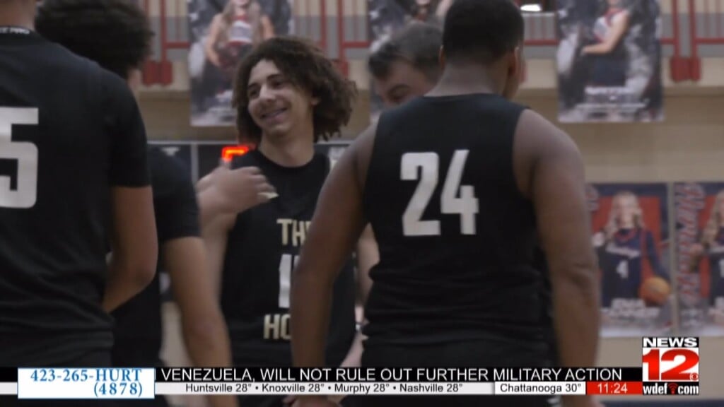 Calhoun Holds Off Heritage 77 73