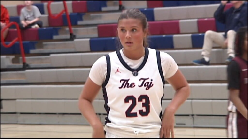 Heritage Cruises In State Tournament Opener