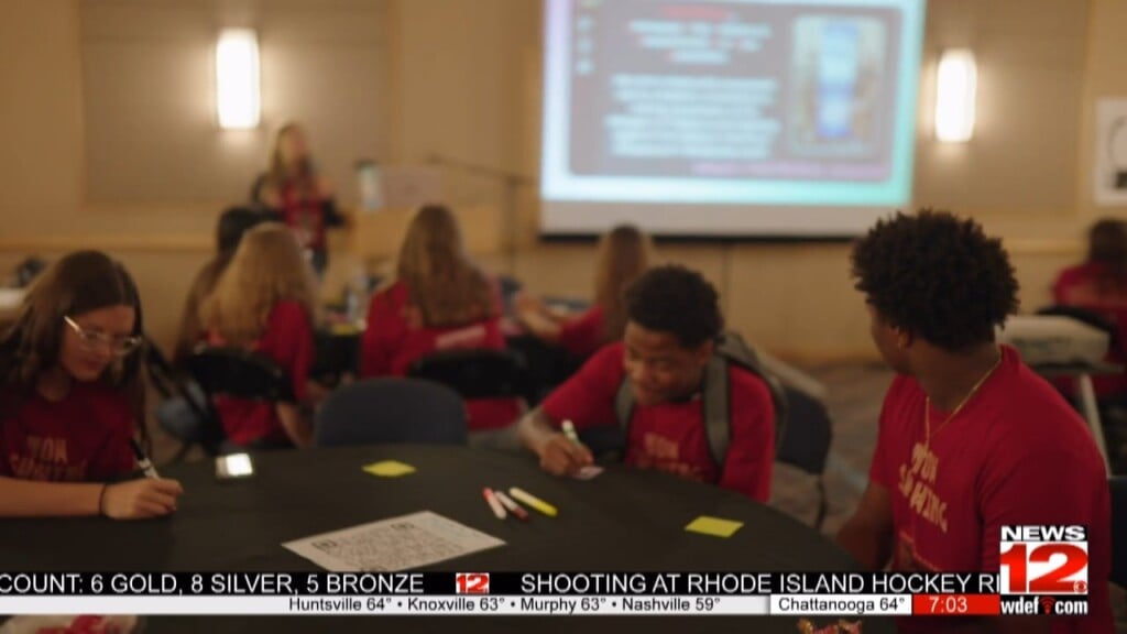 Youth Rally At State Capitol Calls For Tobacco Retail Licensing