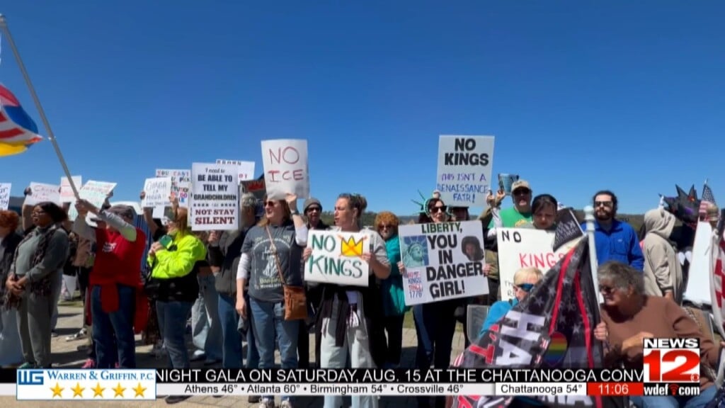 Chattanooga Community Gathers For 'no Kings Day' Protest At Ross’s Landing