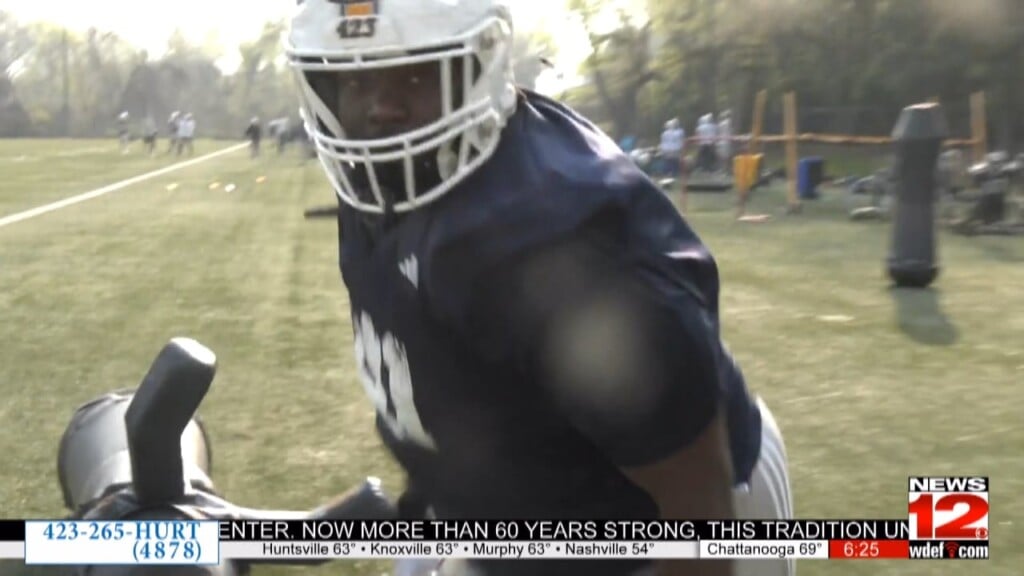 Henderson And Rutledge Stay Married To Mocs Football