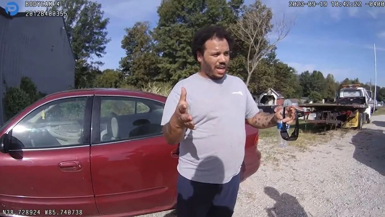 Woman charged in Indiana root beer float murder orders hit on best friend, police say