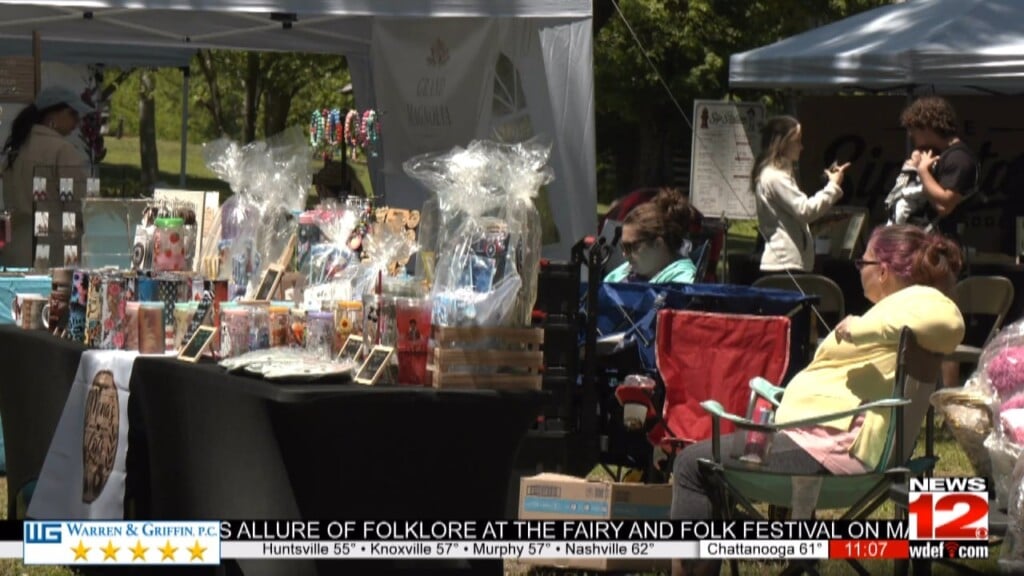 Spring Market Celebrates Moms Early