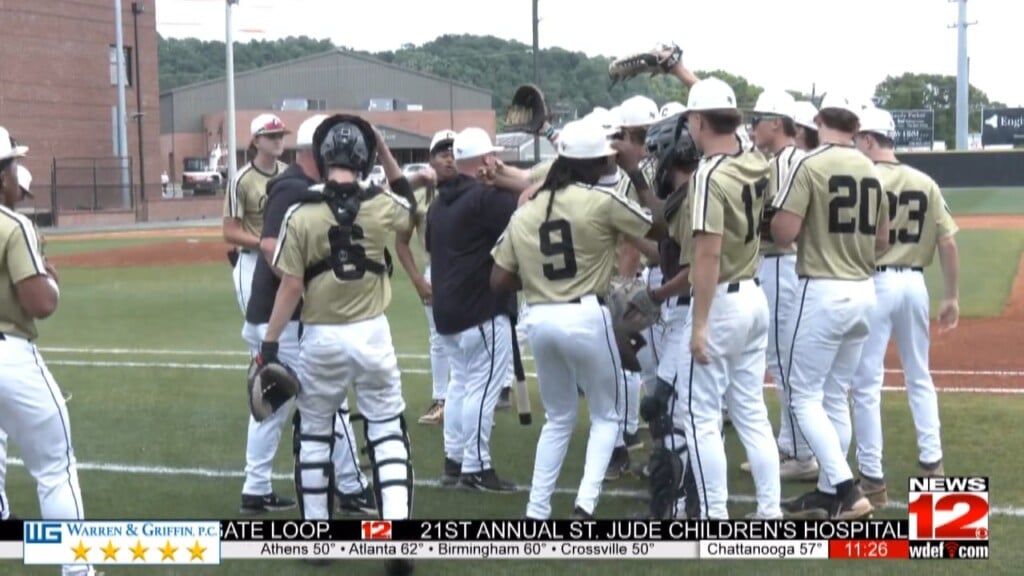 Calhoun Rallies To Force A Game 3 In Elite Eight Playoff Series
