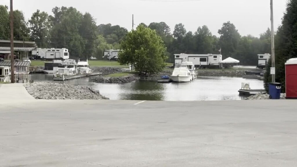 Charleston Residents Raising Concerns Again About Possibility Of Data Center