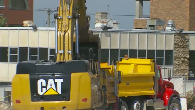 Extreme Sandbox Has Real Construction Equipment
