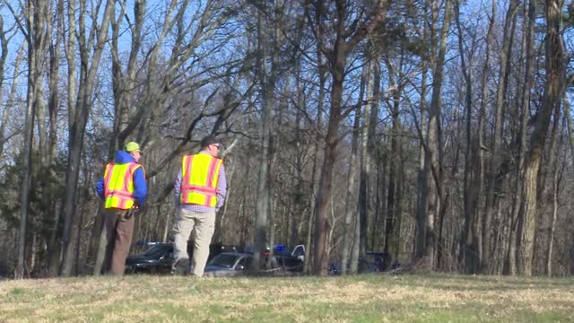 First Responders Rescue Hang Glider From Tree Wfxb