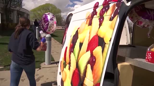 Ut: Covid Edible Arrangements Delivered To Essential Workers