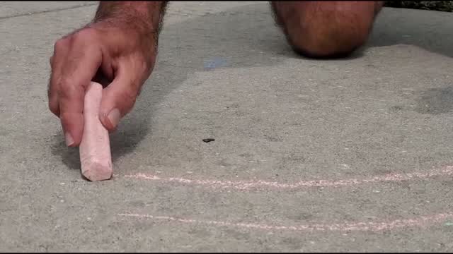 Fl: Dad Brings Disney To Neighborhood Sidewalks