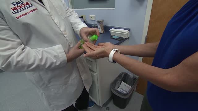 Covid: Experiment Tracks Spread Of Germs In Restaurants