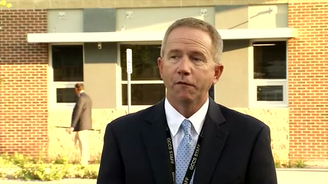 N: Covid: School District Returns To Classes