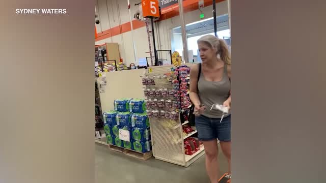 Il: Home Depot Mask Dispute