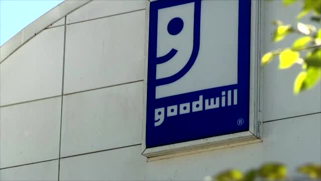 Nc: Woman Trapped At Goodwill For 2 Days