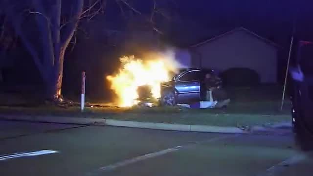 Wi: Deputies Save Man In Burning Car