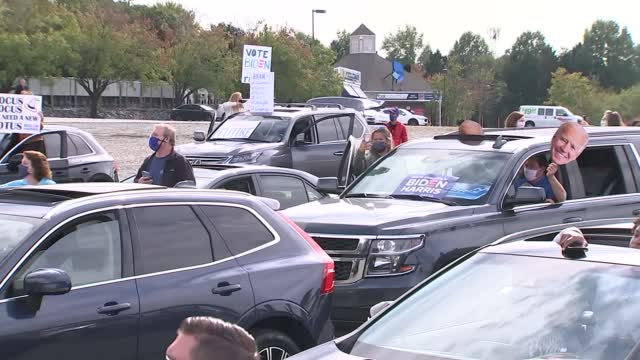 Nc: Jill Biden, Amy Schumer Hold Rally In Charlotte