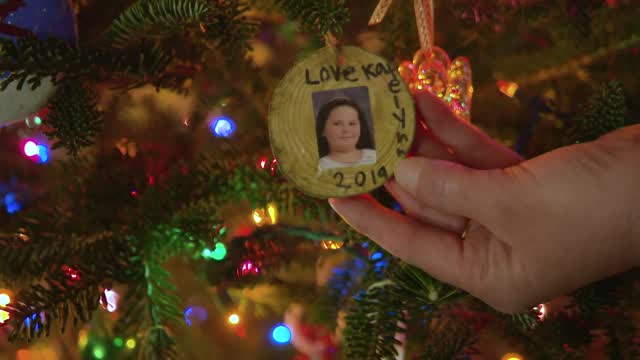 Americans In Need Of Financial Help During Holidays