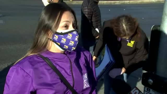 Nv: Healthcare Workers Plan Weekly Walkout