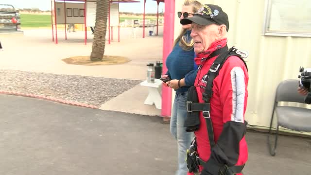 Ww Ii Veteran Skydives For 100th Birthday